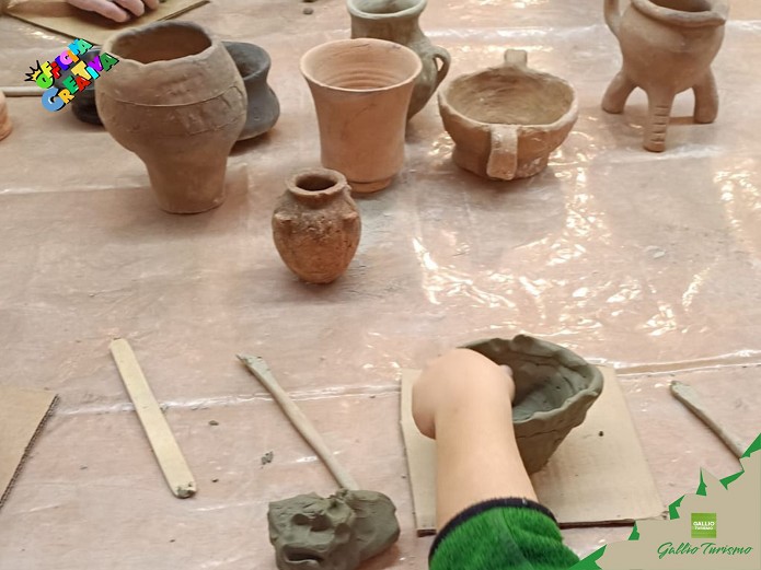 Officina Creativa ARTIGIANI DELLA TERRA realizziamo contenitori in argilla
